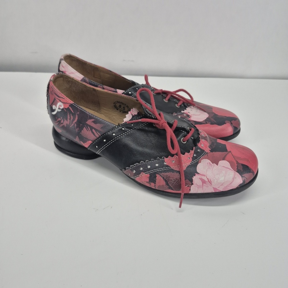 John Fluevog Erika Brogued Oxford Red Black Pink Leather Size 8.5 - Picture 2 of 16
